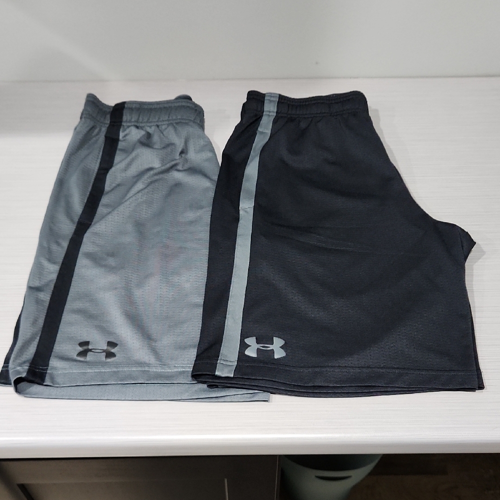 Under Armour Mens Dual-Tone Performance Shorts